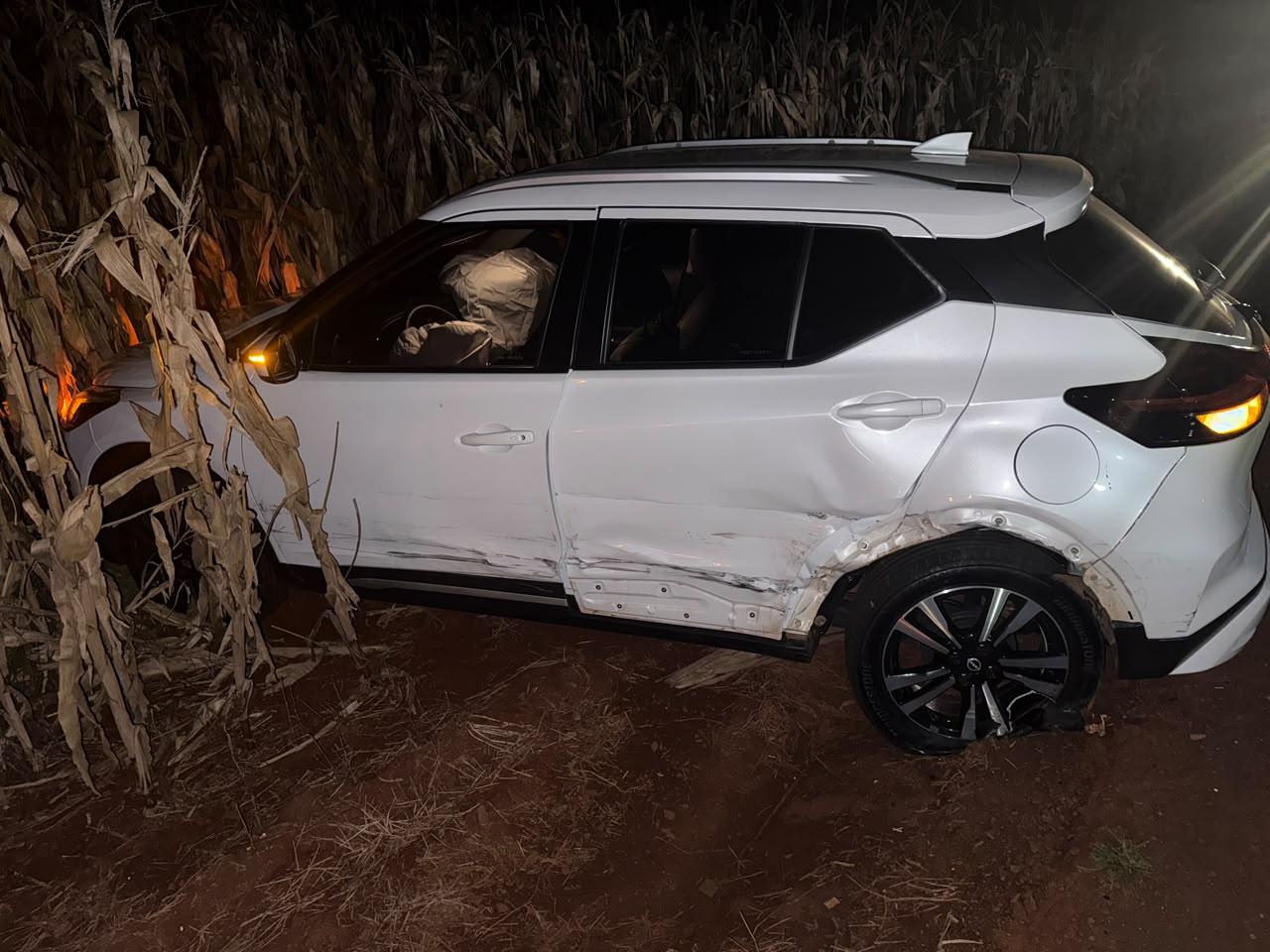 Veículo envolvido na colisão registrada na noite desta quarta-feira (1º), na PR-239, em Assis Chateaubriand