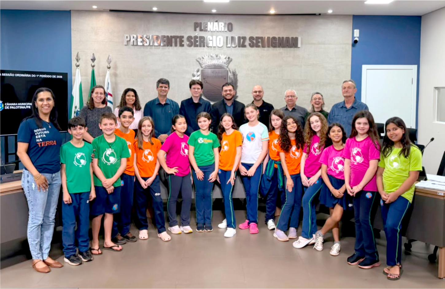 Da sala de aula ao plenário: estudantes conhecem de perto o Legislativo de Palotina