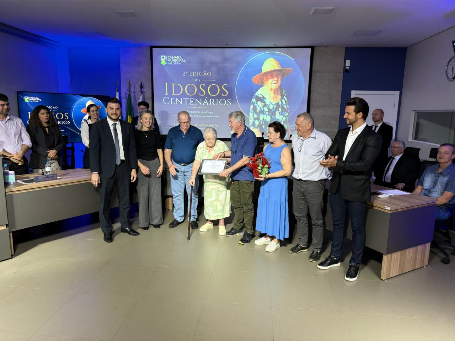 A centenária Leonilda Sponchiado foi homenageada pela Câmara de Vereadores de Palotina durante a segunda edição do projeto