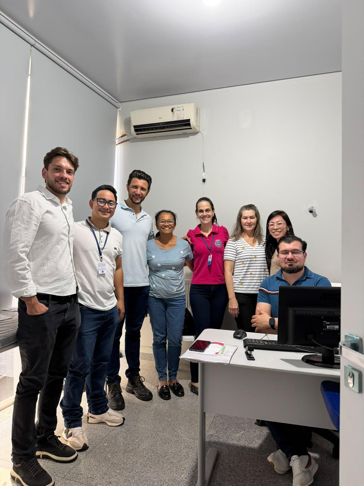 Prefeito Rodrigo Ribeiro esteve ao lado dos profissionais da Saúde para marcar o início da Telemedicina em Palotina