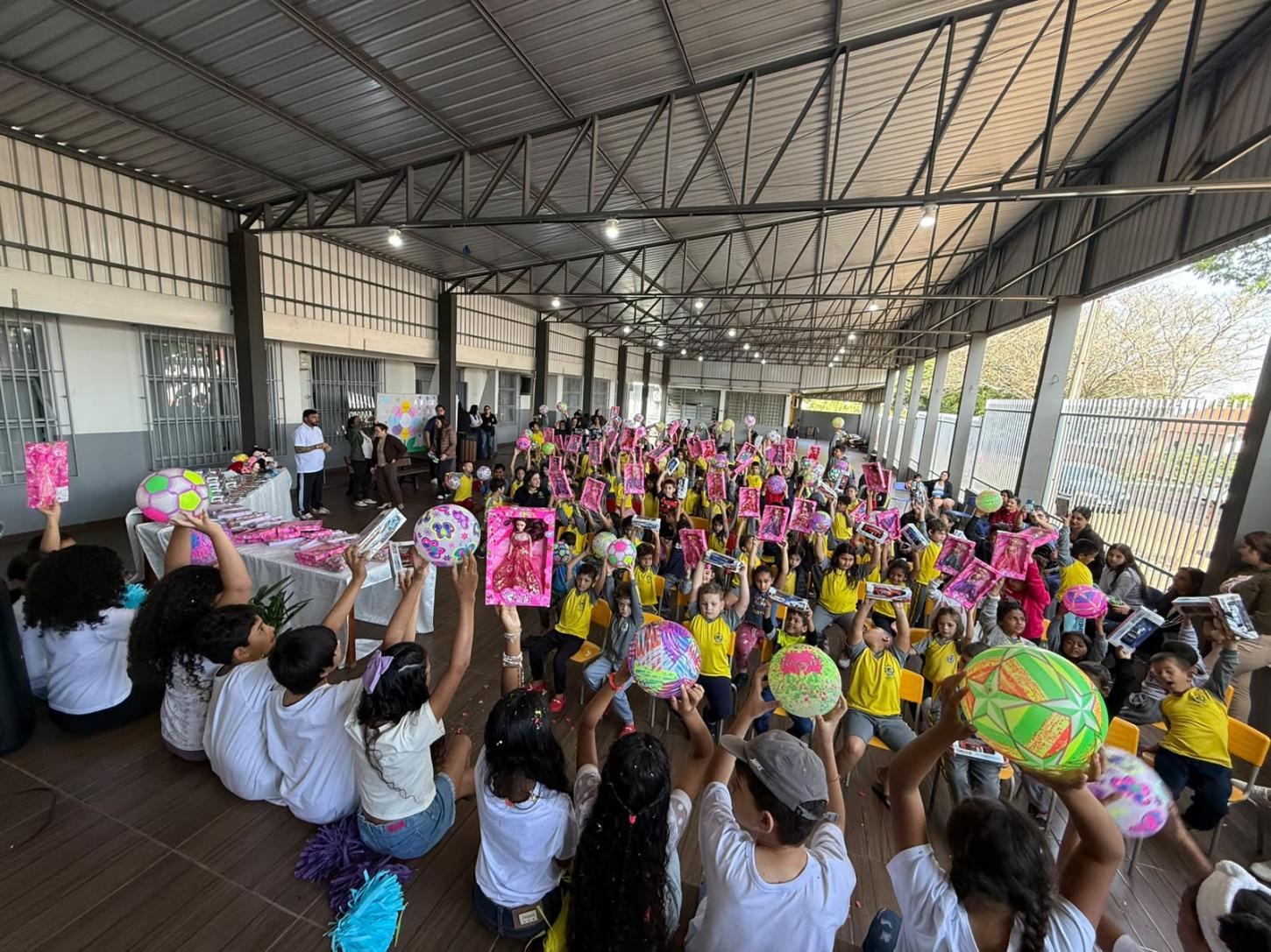 Alunos do 4º ano da Escola Municipal Rainha dos Apóstolos participaram das ações do Projeto Cooperjovem, que transformou sonhos em iniciativas de solidariedade, cooperação e cuidado com o ambiente escolar, em Terra Roxa