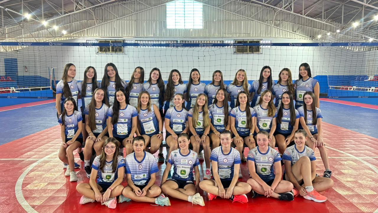 A equipe feminina sub-15 de voleibol de Palotina, comandada pelo professor Márcio Braga, representará o município na 25ª edição da Taça Paraná, uma das maiores competições da modalidade na América Latina, enfrentando adversárias de diferentes estados bra
