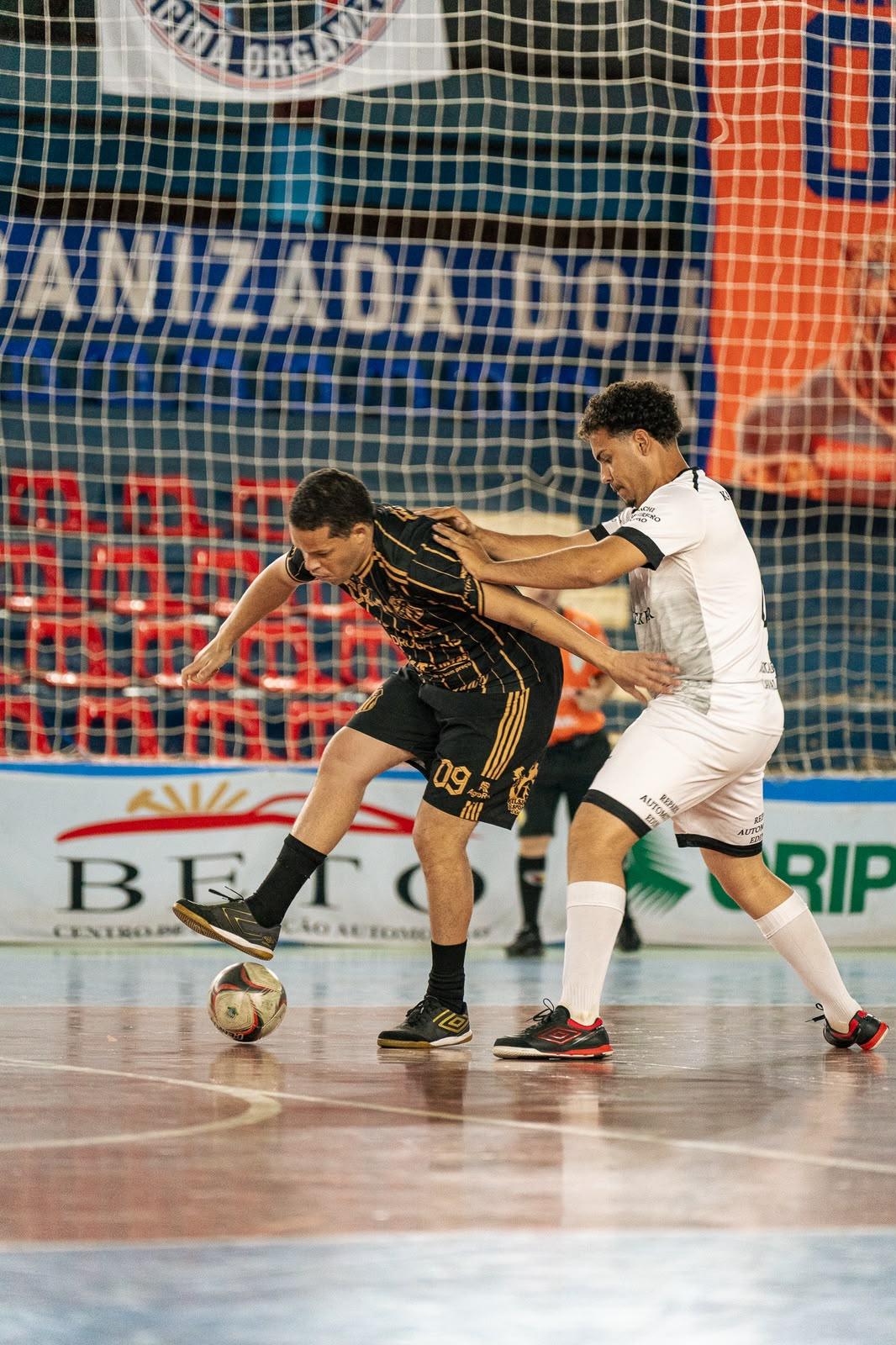 Campeonato Municipal de Futsal teve mais uma rodada movimentada na noite de segunda-feira (19), em Palotina (Foto: Assessoria - Prefeitura)