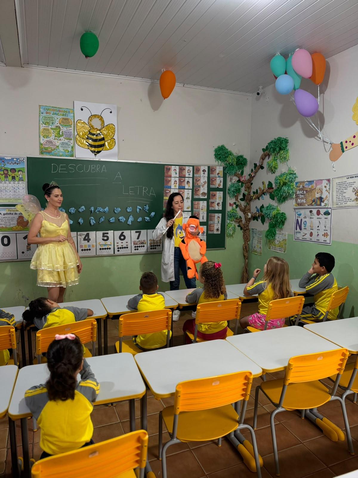 Saúde bucal na infância: Alunos das escolas municipais e CMEIs de Terra Roxa participaram de atividades de escovação supervisionada, com orientações de profissionais da Secretaria Municipal de Saúde