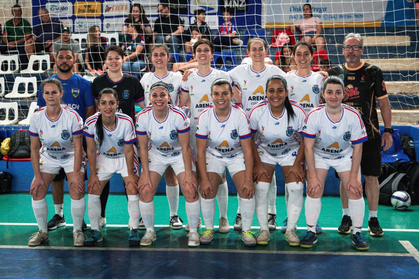 A equipe feminina de futsal de Palotina entra em quadra neste sábado (24), às 16h, no Ginásio Ardomar Somensi