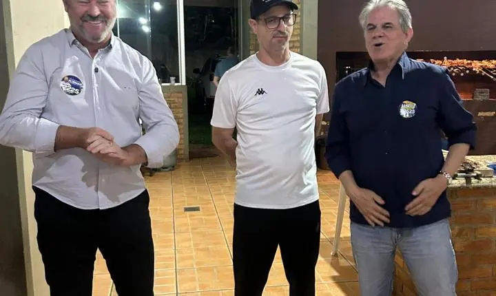 A dez dias das urnas, Luiz Ernesto e Ademar Dorfschmidt participam de reunião em Palotina