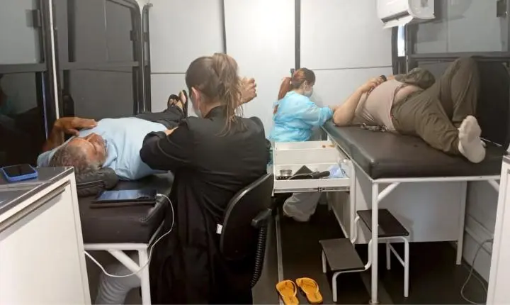 Acupuntura auricular promove bem-estar e chega ao ambiente de trabalho em Quarto Centenário