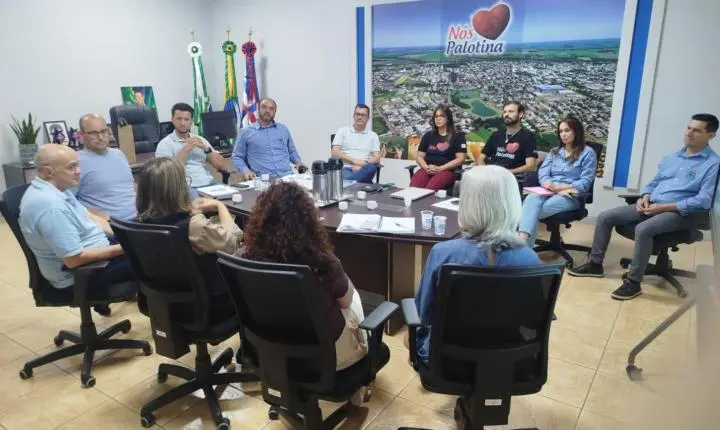 Administração municipal realiza reunião de alinhamento e planejamento das ações