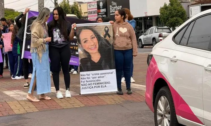Agosto Lilás ganha as ruas e mobiliza Terra Roxa pelo fim da violência contra a mulher