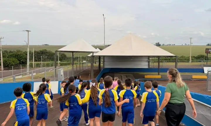 Alunos de Maripá vivenciam a adrenalina em aula prática