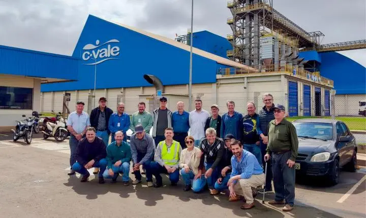 Associados conhecem de perto operação bilionária da C.Vale que processa até 3,5 mil toneladas de soja por dia