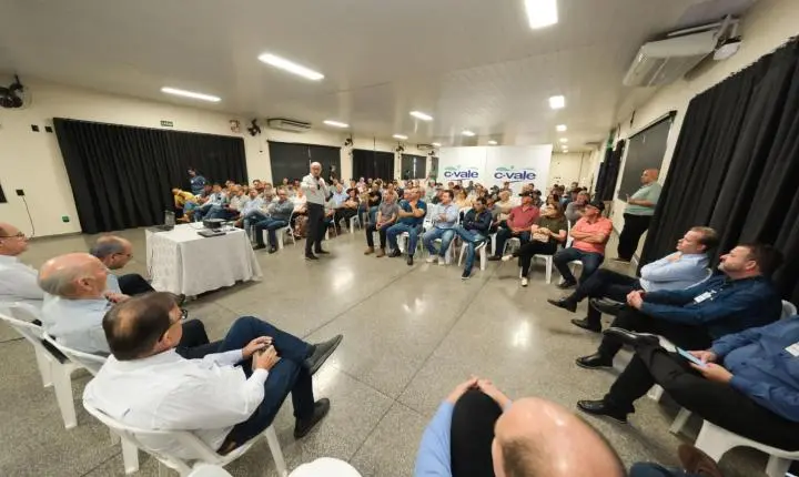 C.Vale reúne associados para o balanço em Palotina e Maripá