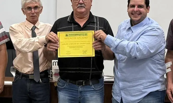 Câmara de Maripá homenageia Amigos da Uopeccan por arrecadação histórica