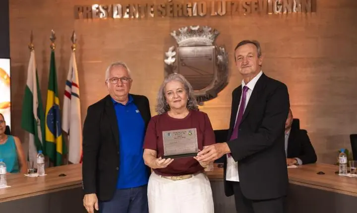 Câmara de Palotina homenageia educadores na primeira edição do “Mestres do Saber”