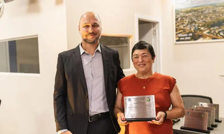 Câmara de Palotina homenageia educadores na primeira edição do “Mestres do Saber”
