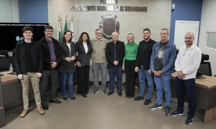 Câmara de Palotina homenageia os 25 anos do Jornal Folha da Terra