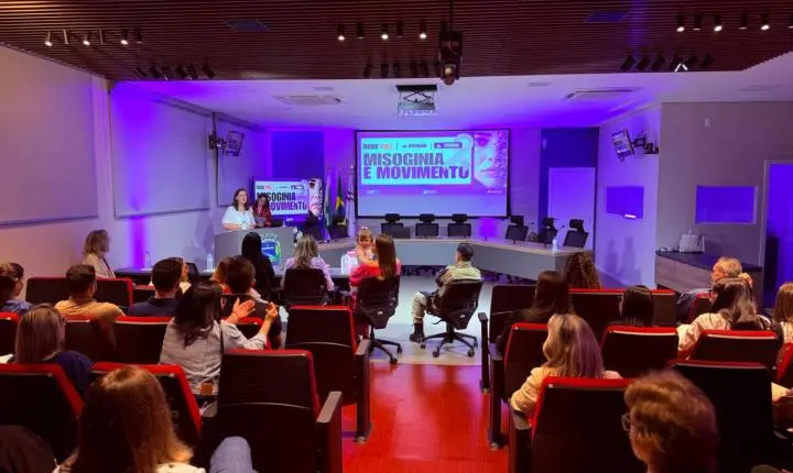 Câmara de Palotina promove debate sobre misoginia e movimento Red Pill durante o Agosto Lilás