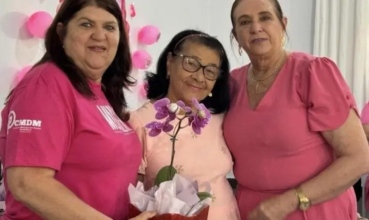 Chá Rosa promove acolhimento e conscientização para mulheres 60+