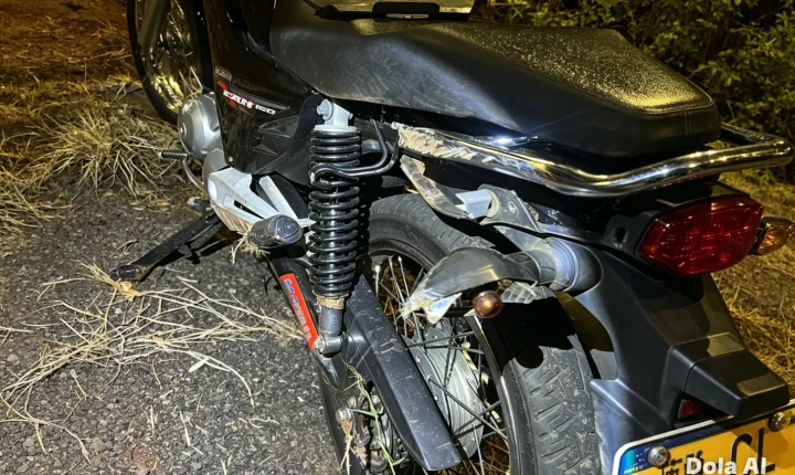 Colisão transversal na PR-317 deixa motociclista gravemente ferido