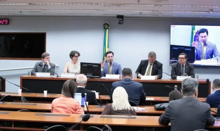 Debatedores defendem manutenção do prazo de 20 anos para patentes de remédios