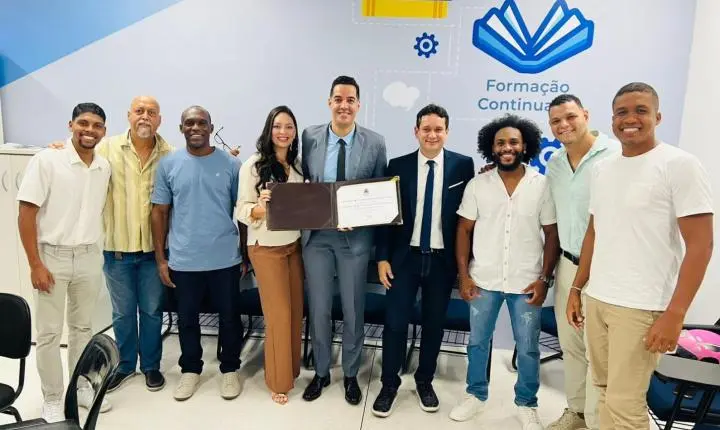 Dirigente sindical recebe Título de Cidadão Soteropolitano em Salvador