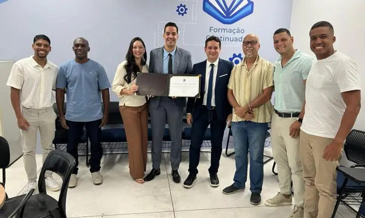 Dirigente sindical recebe Título de Cidadão Soteropolitano em Salvador