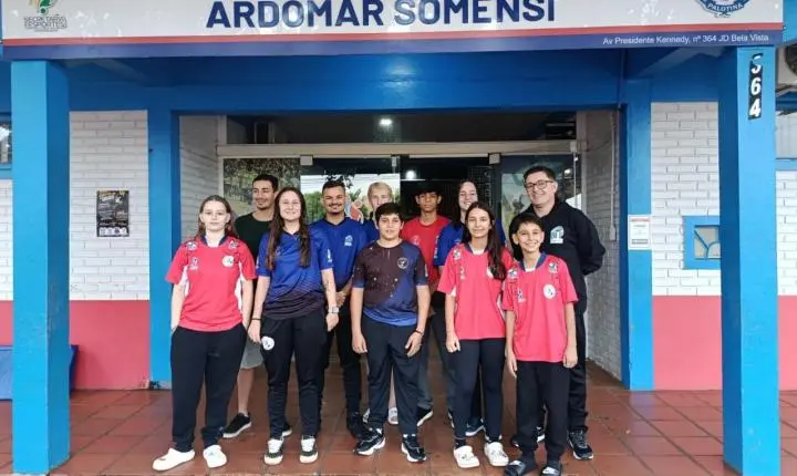 Equipe de Palotina disputa etapa do Circuito Paranaense de Badminton em Curitiba