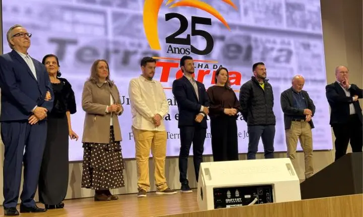 Folha da Terra celebra 25 anos de história com noite de homenagens, emoção e reconhecimento em Palotina