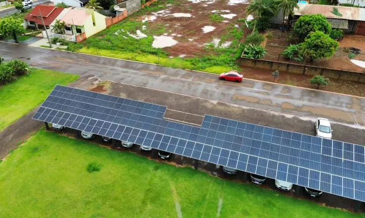 Forte vento provoca estragos em Maripá