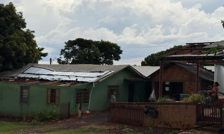 Forte vento provoca estragos em Maripá