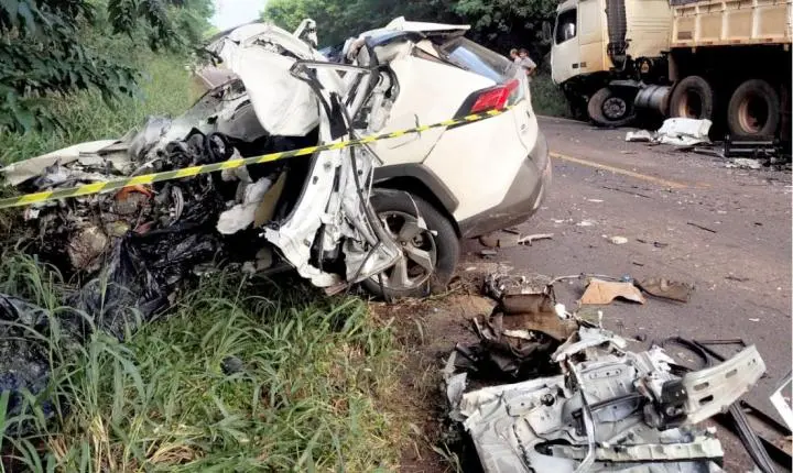 Homem perde a vida em colisão frontal na PR-495