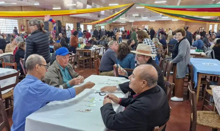 Jogos da Melhor Idade levam alegria e integração aos idosos de Palotina
