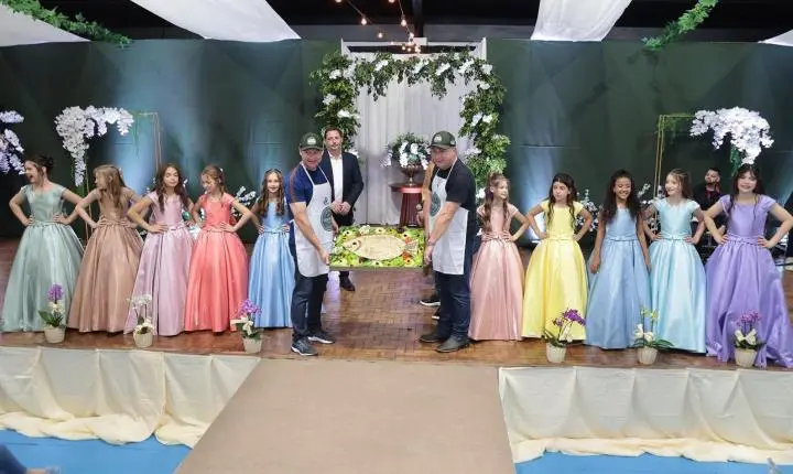Letícia Millena Krupp é eleita Princesa das Orquídeas 2026 em Maripá
