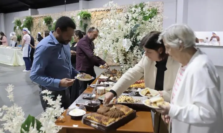 Letícia Millena Krupp é eleita Princesa das Orquídeas 2026 em Maripá