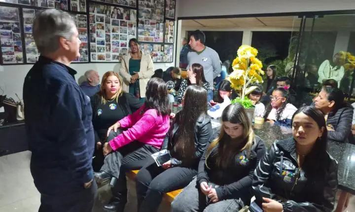 Luiz Ernesto leva bandeiras de campanha a Jardim Alegre
