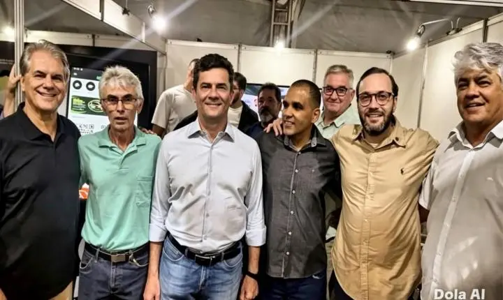 Luiz Ernesto participa da Festa das Nações em Guaíra