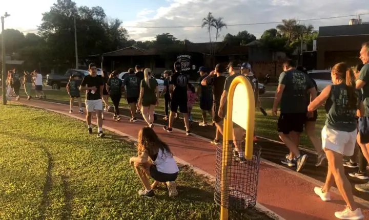 Luiz Ernesto participa do Projeto Verão Unimed no Lago Municipal de Palotina