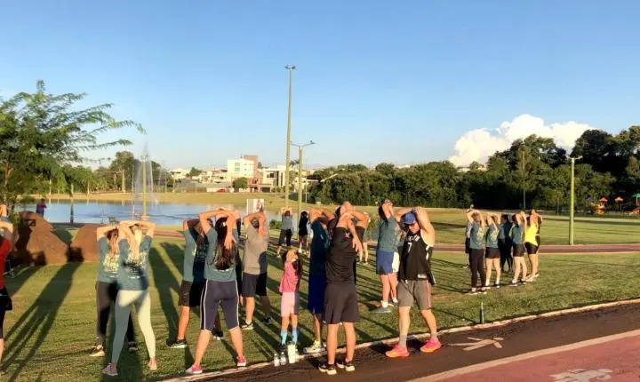 Luiz Ernesto participa do Projeto Verão Unimed no Lago Municipal de Palotina