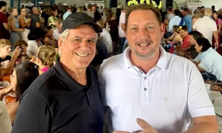 Luiz Ernesto prestigia Festa do Rei e da Rainha em Maripá