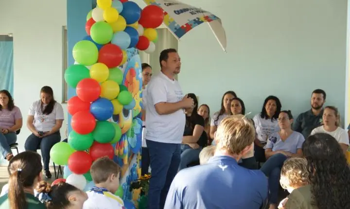 Maripá promove ação de conscientização no Dia Mundial do Autismo com plantio de girassóis