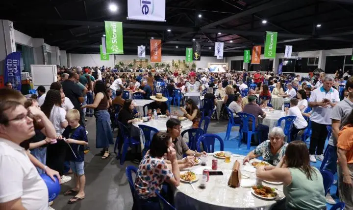 Maripá vive sábado de casa cheia e Festa das Orquídeas e do Peixe 