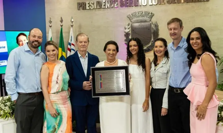 Marlene Augusta Neiss recebe Título de Cidadã Honorária de Palotina