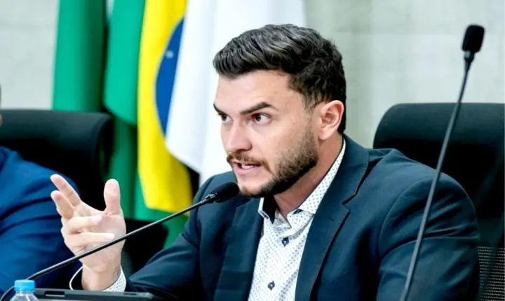Mostachio reforça papel fiscalizador com 15 requerimentos ao Executivo