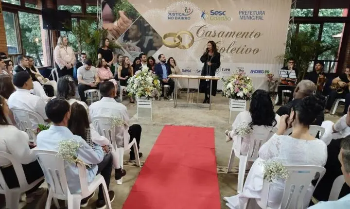 O amor ganha força em Palotina com casamento coletivo de 50 casais no Justiça no Bairro