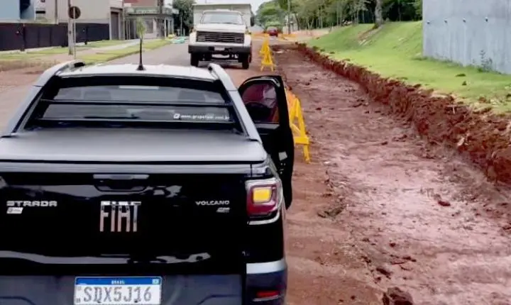 Obra de R$ 60 mil amplia a rua Dom Pedro I a pedido de moradores