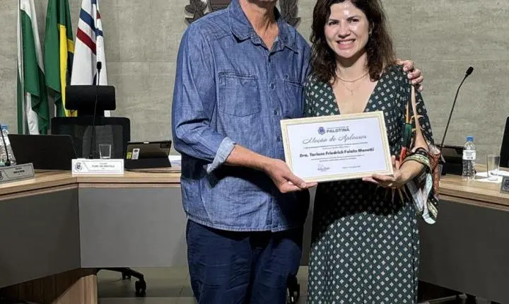 Oncologista é homenageada na Câmara de Palotina por atuação de destaque no combate ao câncer