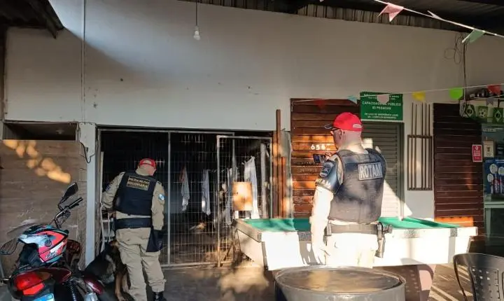Operação integrada interdita dois estabelecimentos e prende foragido em Palotina