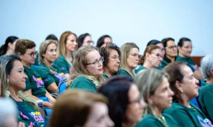 Palestra valoriza voz feminina e fortalece liderança da mulher