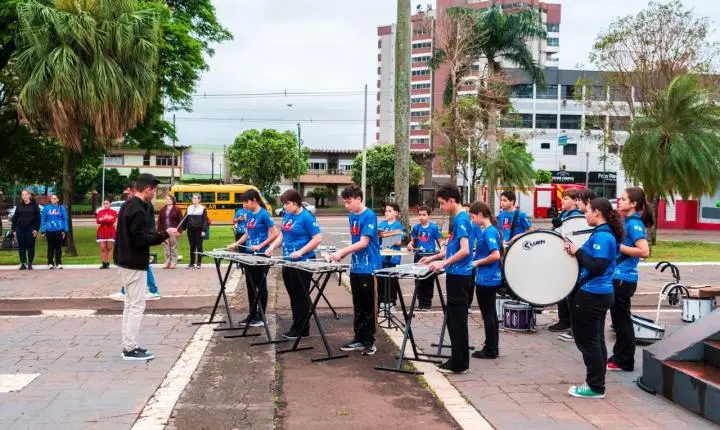 Palotina abre Semana da Pátria com solenidade e apresentação na Praça