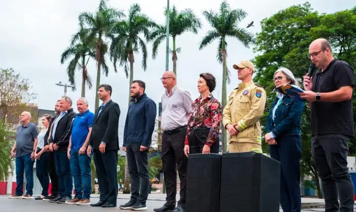 Palotina abre Semana da Pátria com solenidade e apresentação na Praça